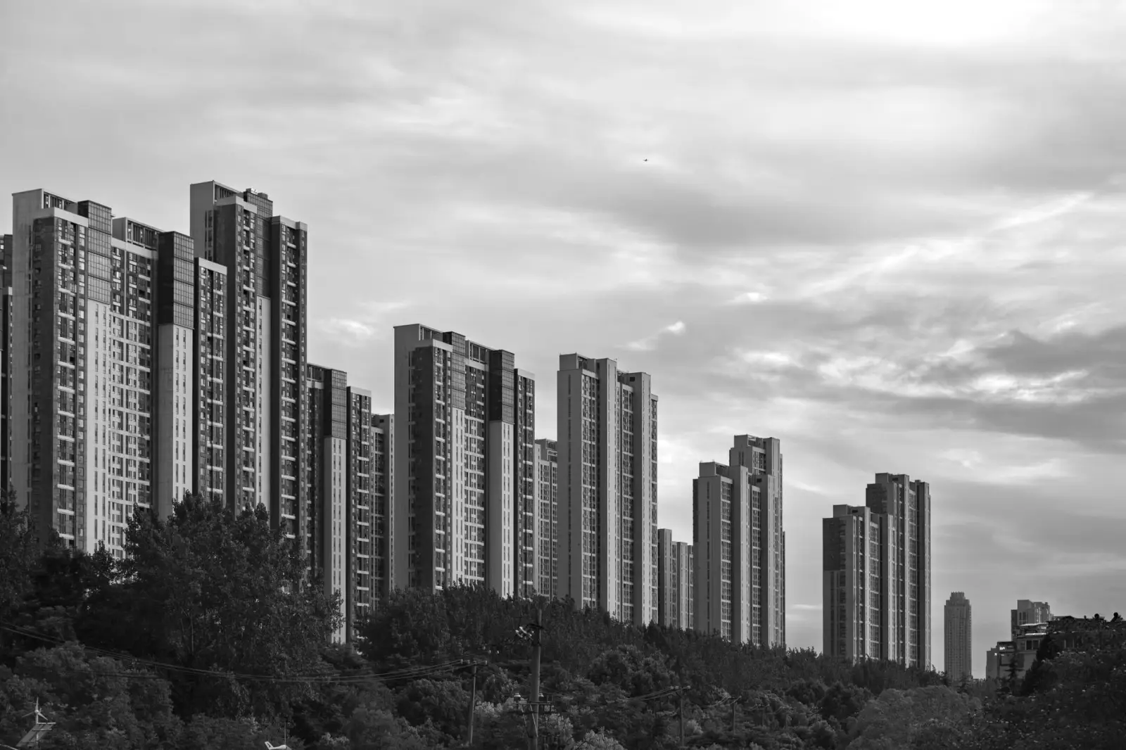 西安圣之锦商贸日用百货批发选品要点与供货标准解析